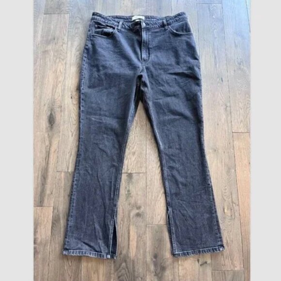 Abercrombie Curve Love High Rise Jeans Size 33/16 Charcoal Black Denim Split Hem - Picture 2 of 8